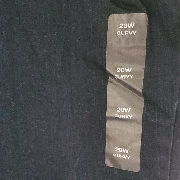 Eddie Bauer Women's Dark Blue Jeans - Picture 2 of 7